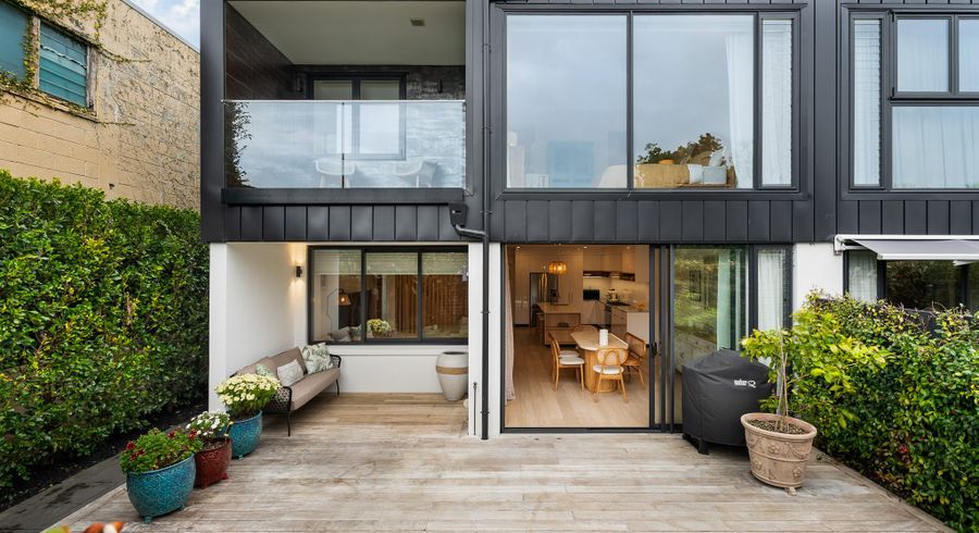  at 2/35 Surrey Crescent, Grey Lynn, Auckland City, Auckland
