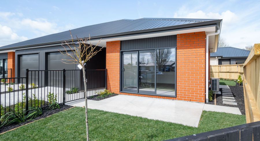  at 2/27 Cotton Street, Saint Andrews, Hamilton, Waikato