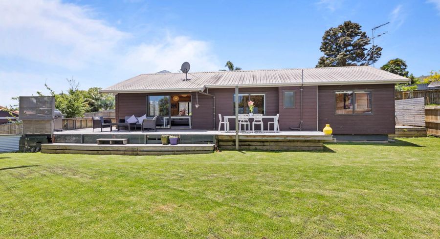  at 49 Jelas Road, Red Beach, Red Beach