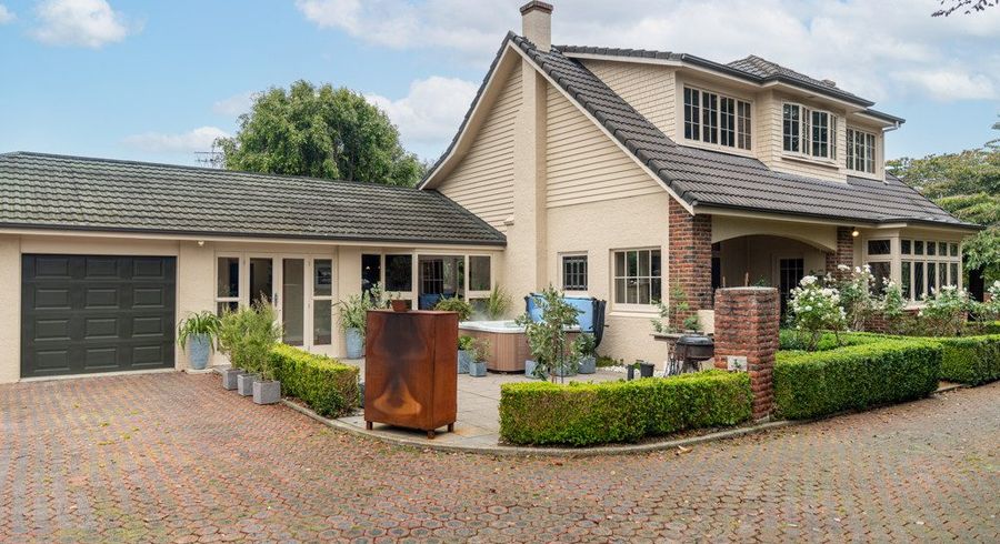  at 385 Queens Drive, Windsor, Invercargill