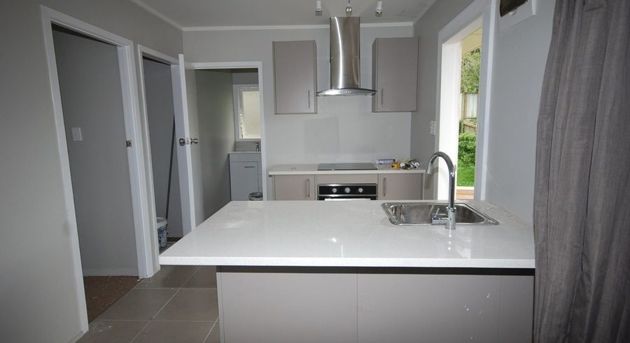  at 2/117 Aranui Road, Mount Wellington, Auckland City, Auckland