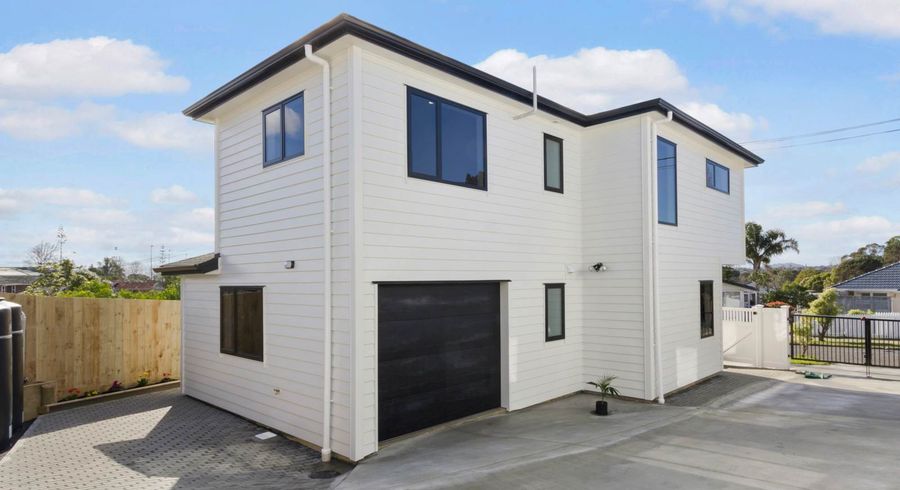  at 15C Windermere Crescent, Blockhouse Bay, Auckland