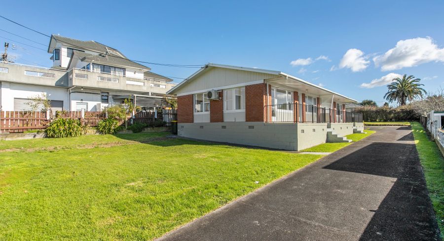  at 462A Old Te Atatu Road, Te Atatu Peninsula, Waitakere City, Auckland