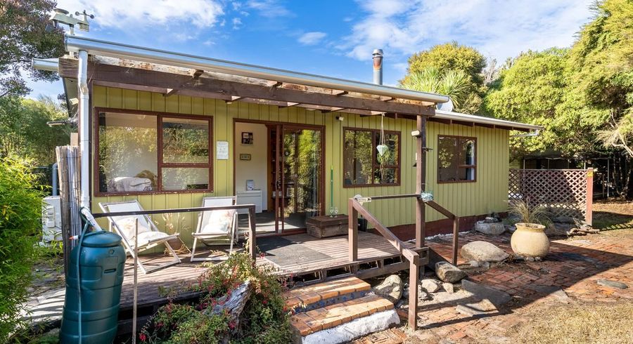  at 86 Beach Road, Long Beach, Dunedin, Otago
