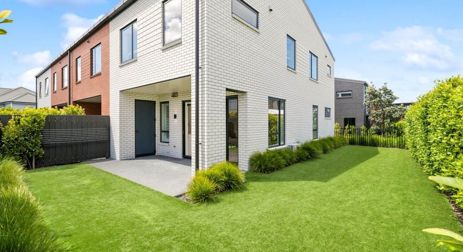  at 4D Treasury Place, Onehunga, Auckland