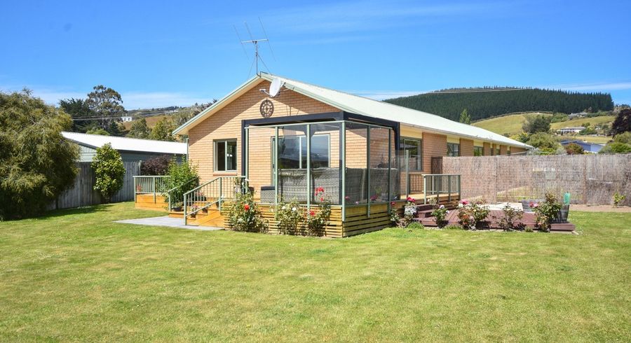  at 6 Sandown Street, Waihola