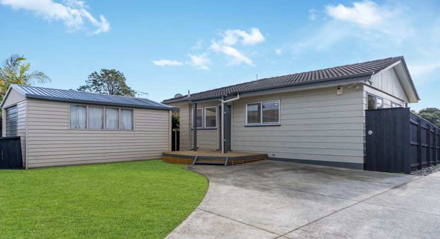  at 3 Katrina Place, Massey, Auckland