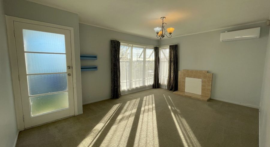 at 3 Vera Road, Te Atatu South, Auckland