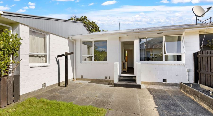  at 3/556 Barbadoes Street, Edgeware, Christchurch