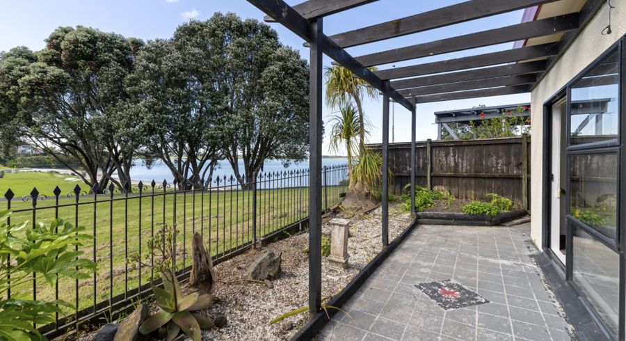  at 1/16 Dalmahoy Place, Wattle Downs, Manukau City, Auckland