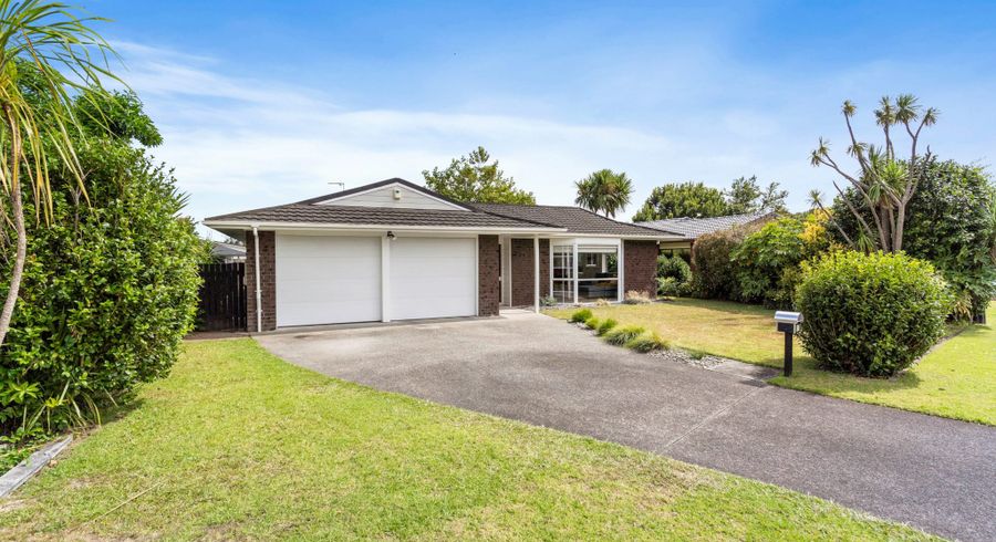  at 17 Evanda Crescent, Conifer Grove, Takanini