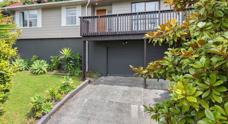 at 13 Stephen Lysnar Place, Hillsborough, Auckland
