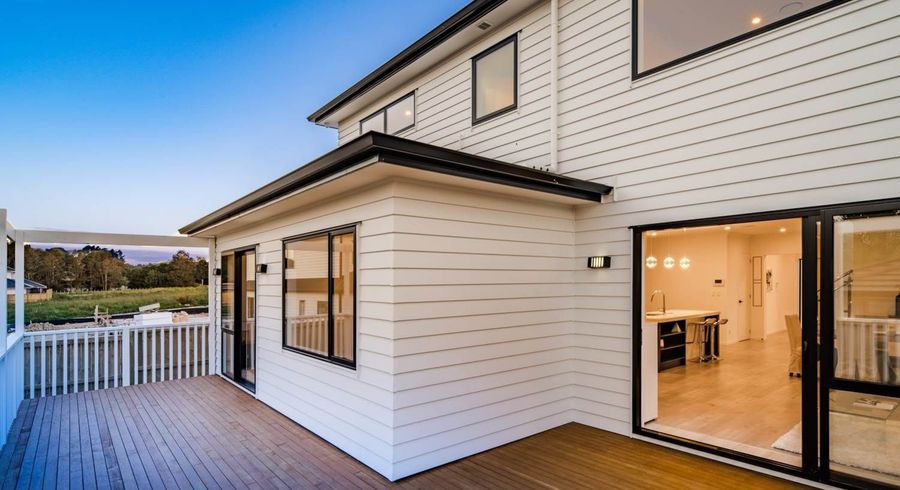  at 16 Horsefields Drive, Flat Bush, Manukau City, Auckland