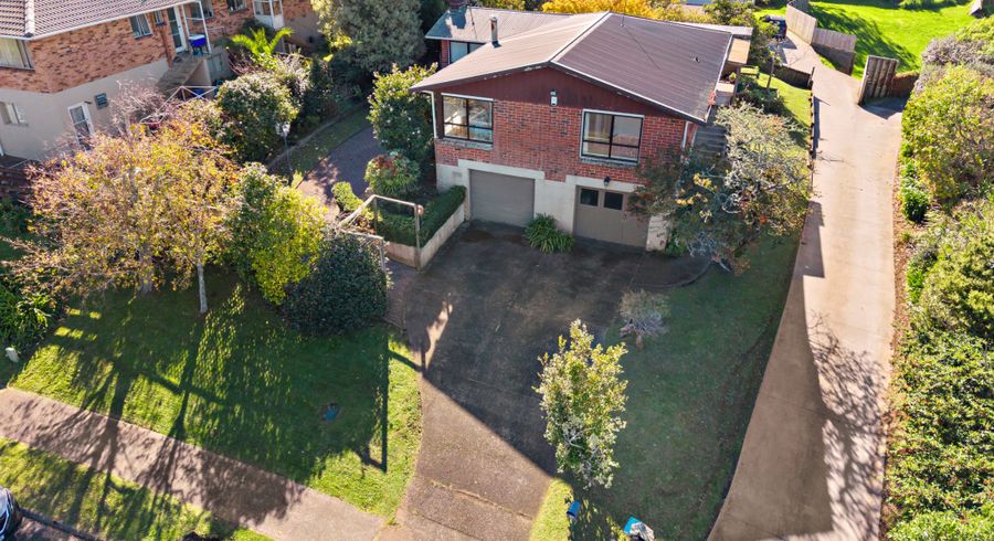  at 3 Riverhills Avenue, Pakuranga Heights, Manukau City, Auckland