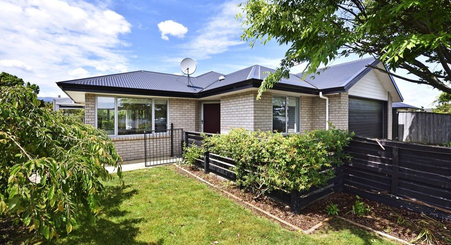  at 15 Wanderers Avenue, Brightwater