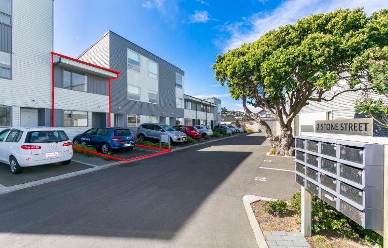  at 3/2 Stone Street, Miramar, Wellington