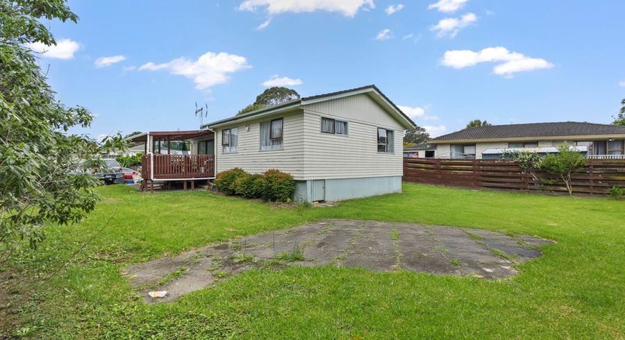  at 313 Roscommon Road, Clendon Park, Auckland
