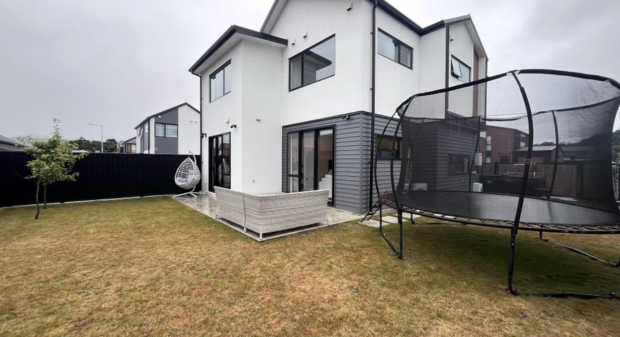  at 8 Balmerino Lane, Wallaceville, Upper Hutt