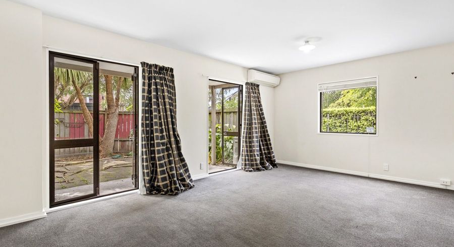  at 1/180 Kilmore Street, City Centre, Christchurch City, Canterbury