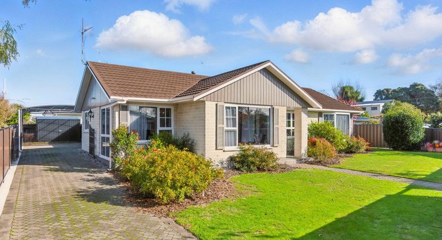  at 2 Gabriel Street, Raumati Beach, Kapiti Coast, Wellington