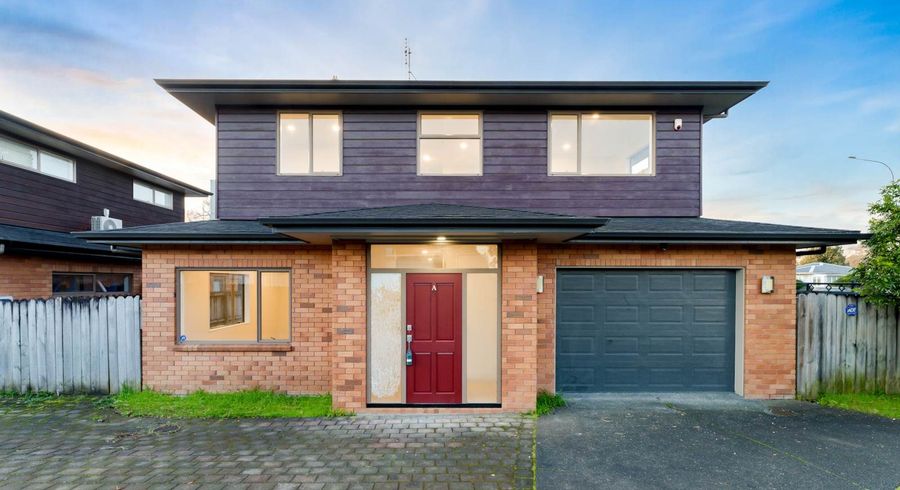  at 16A Lincoln Road, Henderson, Waitakere City, Auckland