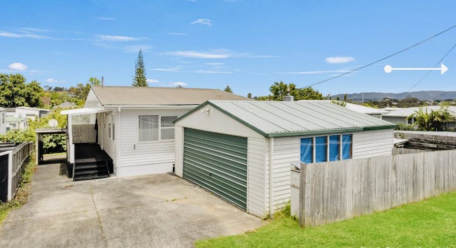  at 18A Sylvan crescent, Te Atatu South, Waitakere City, Auckland