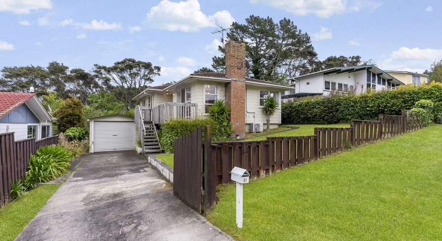  at 51 Easton Park Parade, Glenfield, North Shore City, Auckland