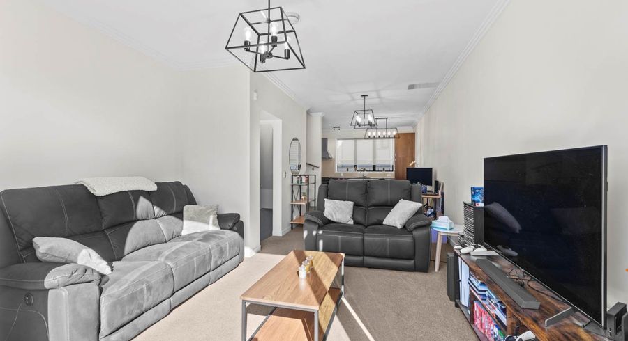  at 86 Norwood Drive, Flat Bush, Manukau City, Auckland