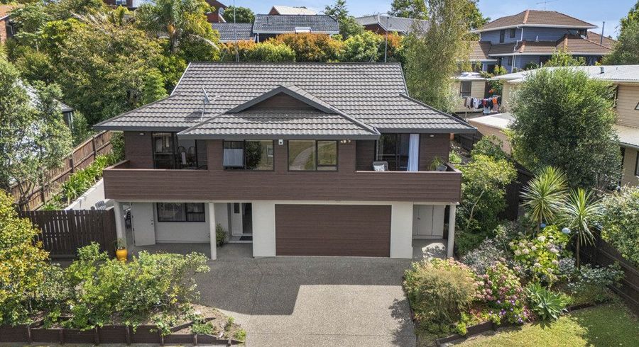  at 32 Unsworth Drive, Unsworth Heights, North Shore City, Auckland