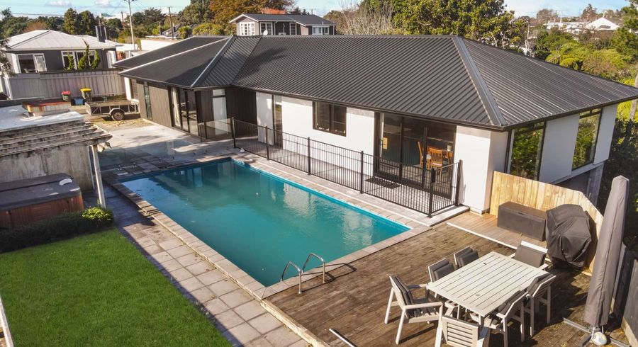  at 136B Seaview Road, Westown, New Plymouth