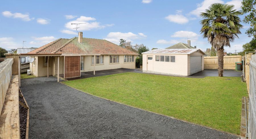  at 22A Chiltern Crescent, Glen Innes, Auckland