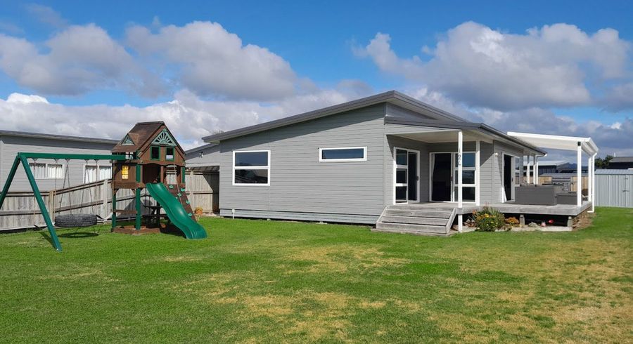  at 124 Rangiora Crescent, Matarangi, Whitianga