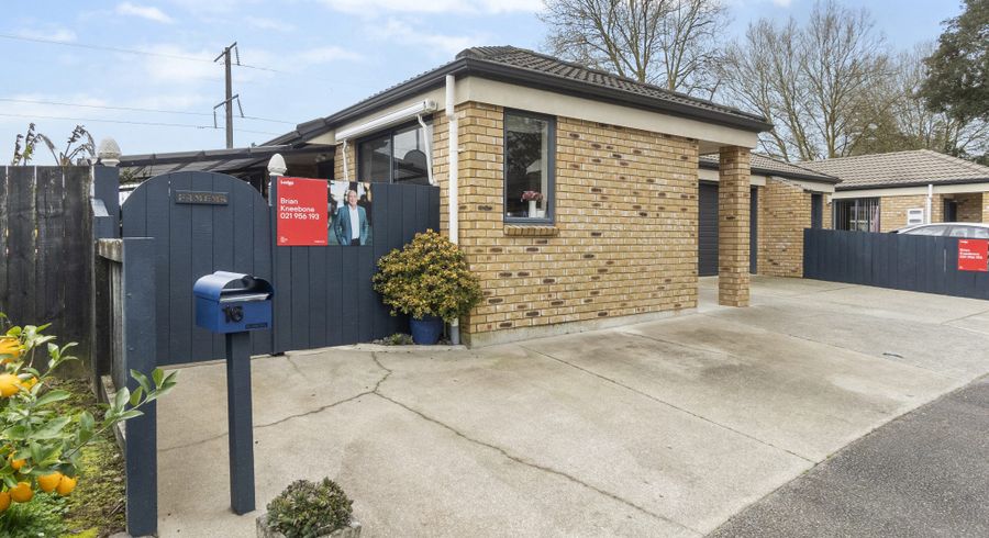  at 16 Archer Court, Hamilton East, Hamilton