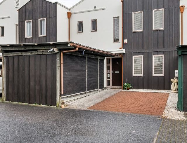  at 18O Hudson Street, Ellerslie, Auckland