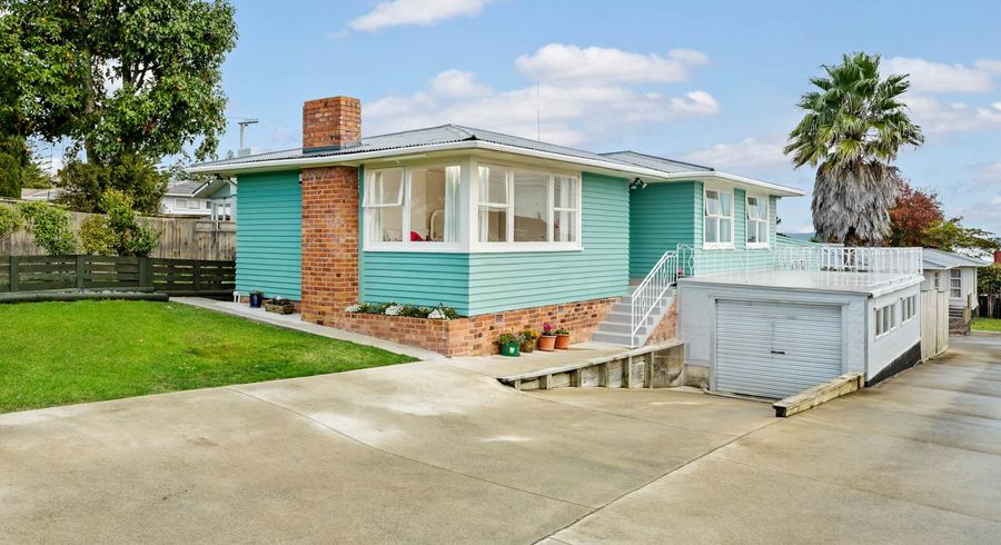  at 286 Rangatira Road, Beach Haven, Auckland