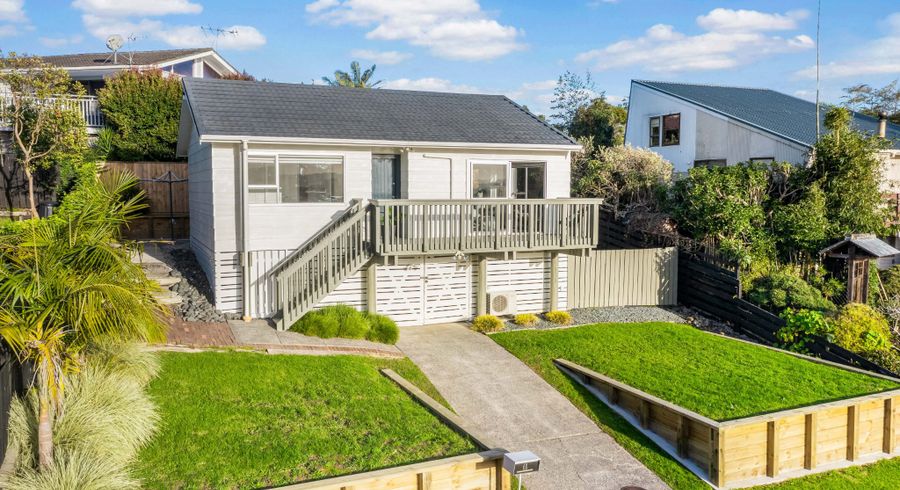  at 2/6 Oruamo Place, Beach Haven, Auckland