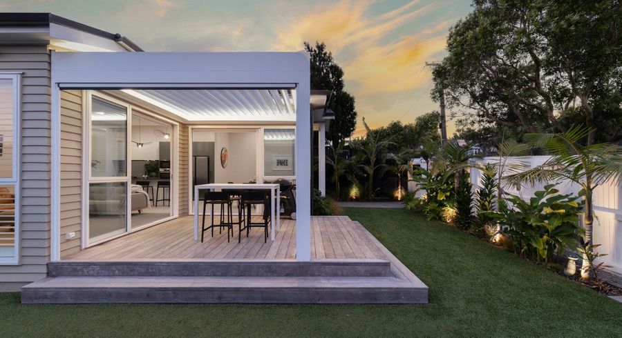  at 61 Walford Road, Point Chevalier, Auckland 