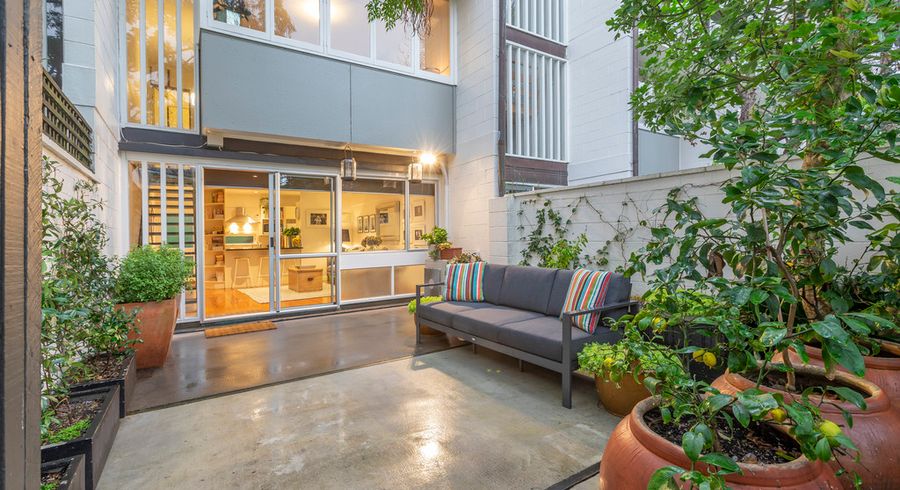  at 5/79 Beresford Street West, Freemans Bay, Auckland