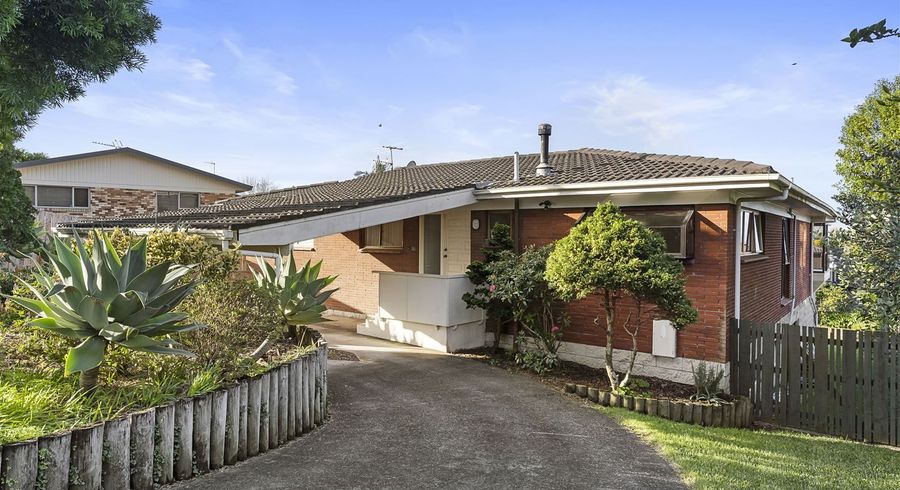  at 208 Clovelly Road, Bucklands Beach, Auckland