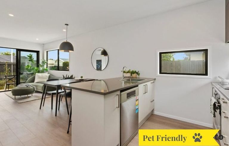  at 11 Whati Lane, Henderson, Waitakere City, Auckland