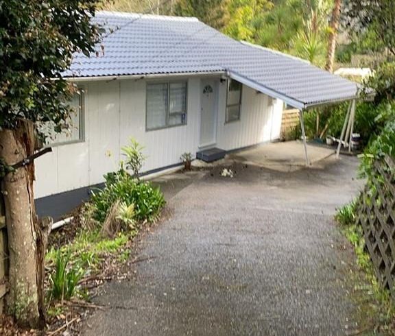  at 1040A East Coast Road, Fairview Heights, North Shore City, Auckland