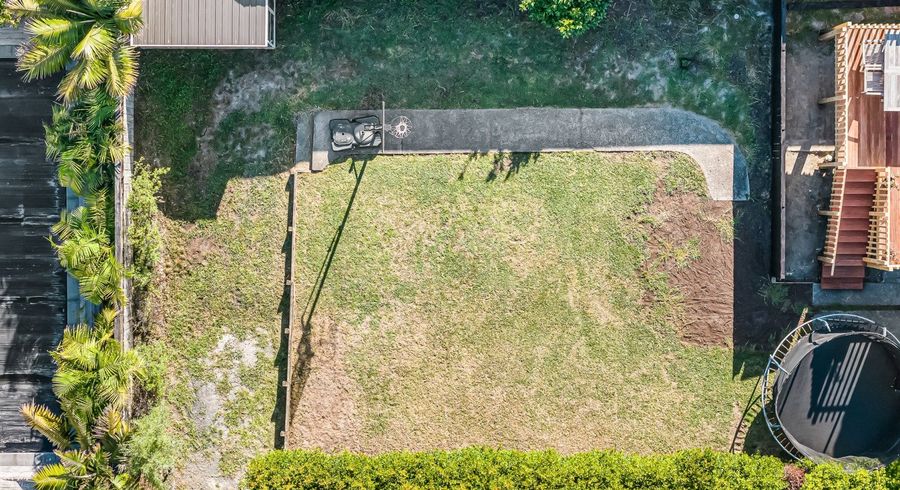  at 17 Pelham Avenue, Point Chevalier, Auckland City, Auckland