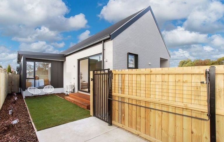  at 1/18 Meadowville Avenue, Spreydon, Christchurch City, Canterbury