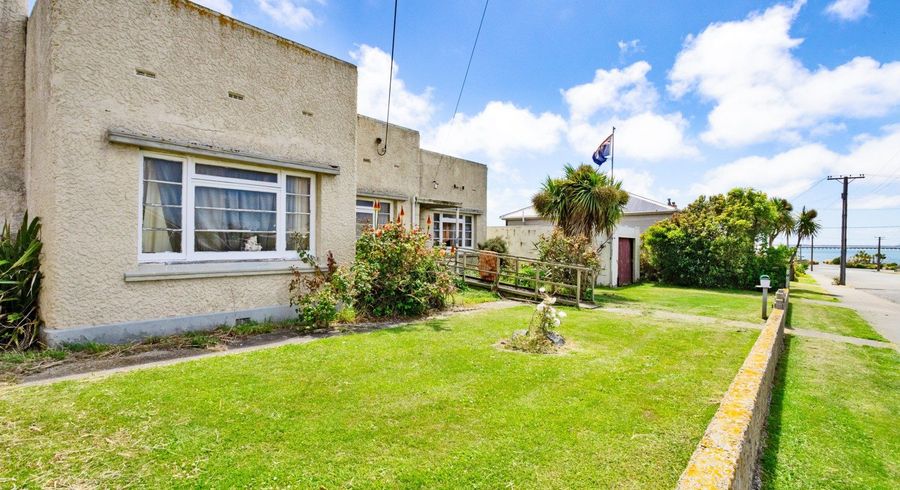  at 21 Henderson Street, Bluff