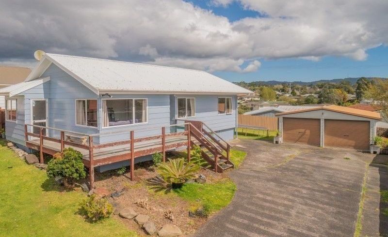  at 12 imperial place, Henderson, Waitakere City, Auckland