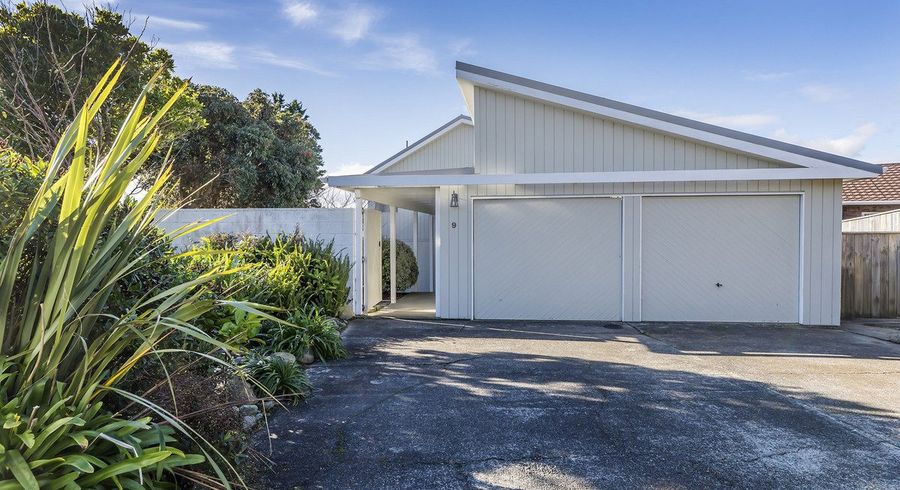  at 9 Keel Place, Whitby, Porirua, Wellington