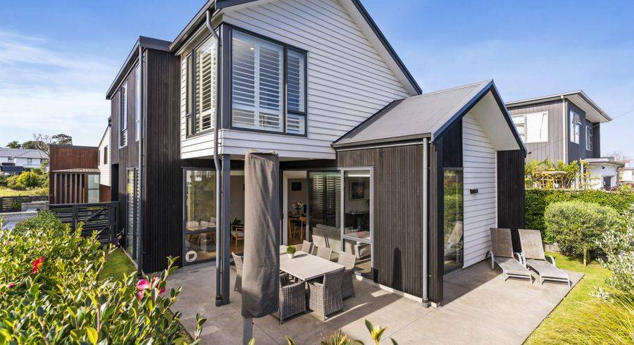  at 14 Fernwood Place, Wai o Taiki Bay, Auckland