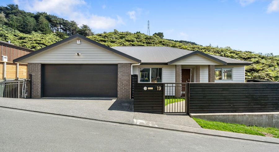  at 19 Tara Place, Belmont, Lower Hutt