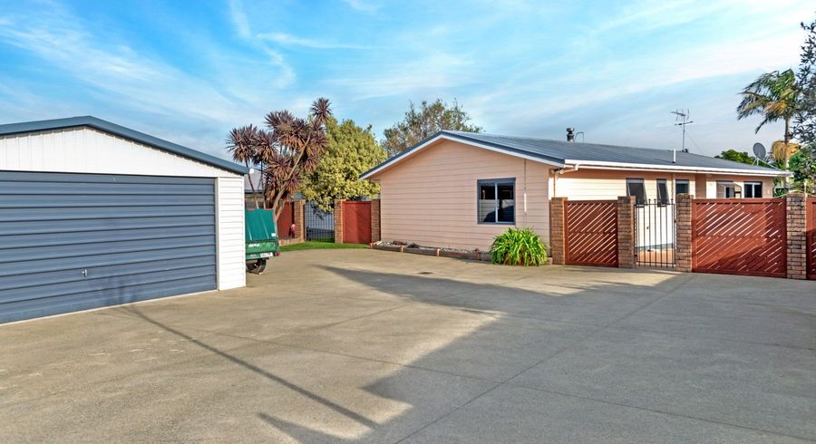  at 32 Ruru Avenue, Lytton West, Gisborne