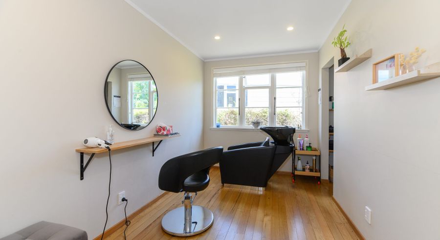  at 1/11 Hill Crescent, New Lynn, Auckland